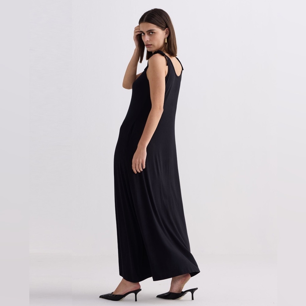 REISTOR Tie-Detail Maxi Dress Black Slits Tank Soft Casual Designer S Vacation - Picture 3 of 12